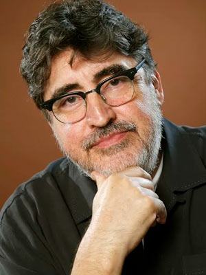 Альфред Молина в роли Сэма